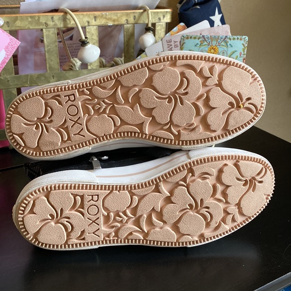Roxy shoes - Picture 5 of 8